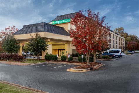 la quinta inn & suites by wyndham charlotte airport north